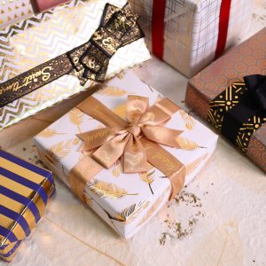 Papier cadeau en feuille d'or – Image 4