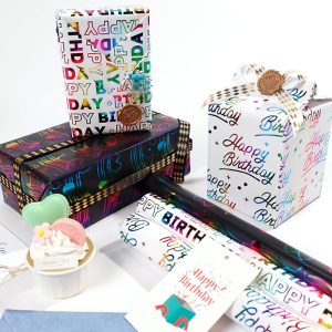 Papier cadeau d'anniversaire avec estampage doré – Image 3