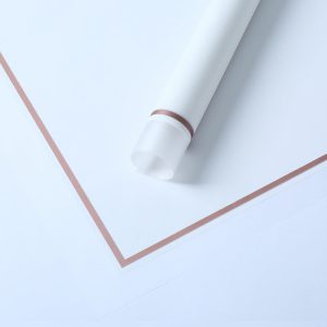 Papier cadeau imperméable transparent unicolore – Image 11